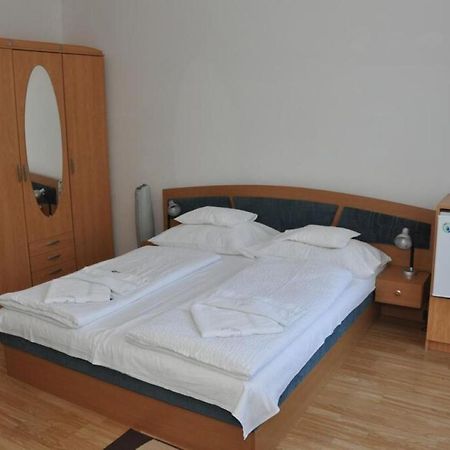 Silent Apartmanhaz Harkány Exteriör bild