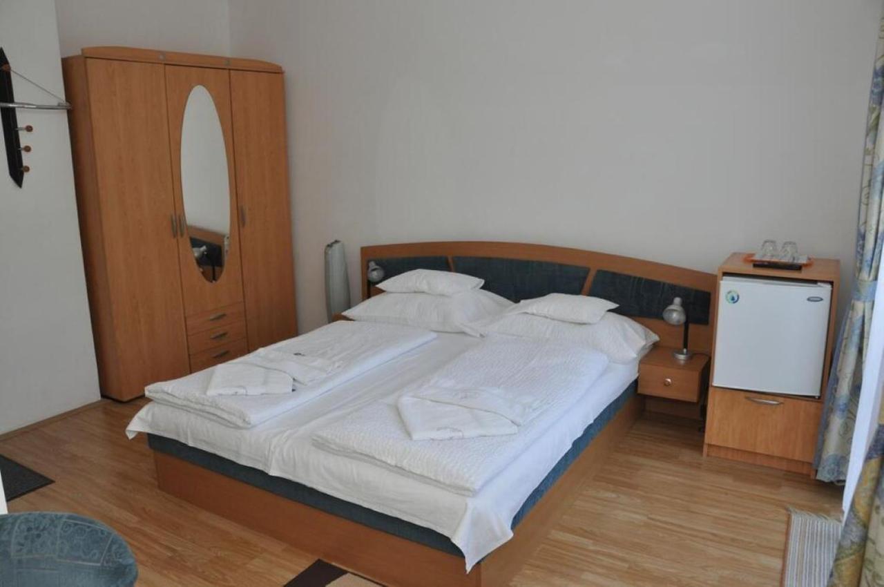 Silent Apartmanhaz Harkány Exteriör bild